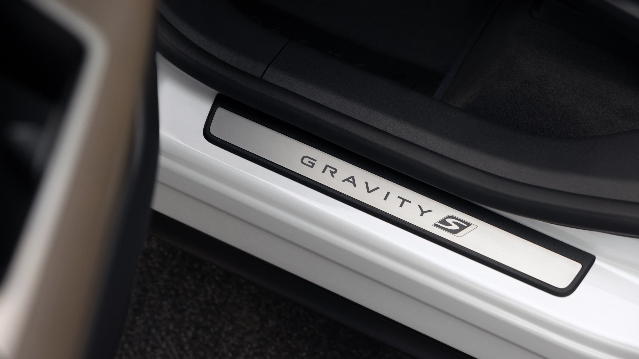 lm26_gravty-gt-s-epk_0p6a7157